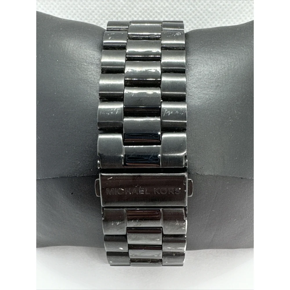 Michael Kors Runway MK8157 Men's Stainless Steel Analog Black Dial Watch JNA709
